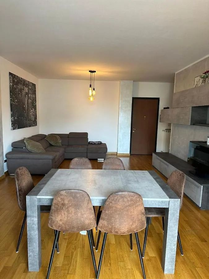 Casa Vacanza Isa E Rita-Con Parcheggio Privato contacts